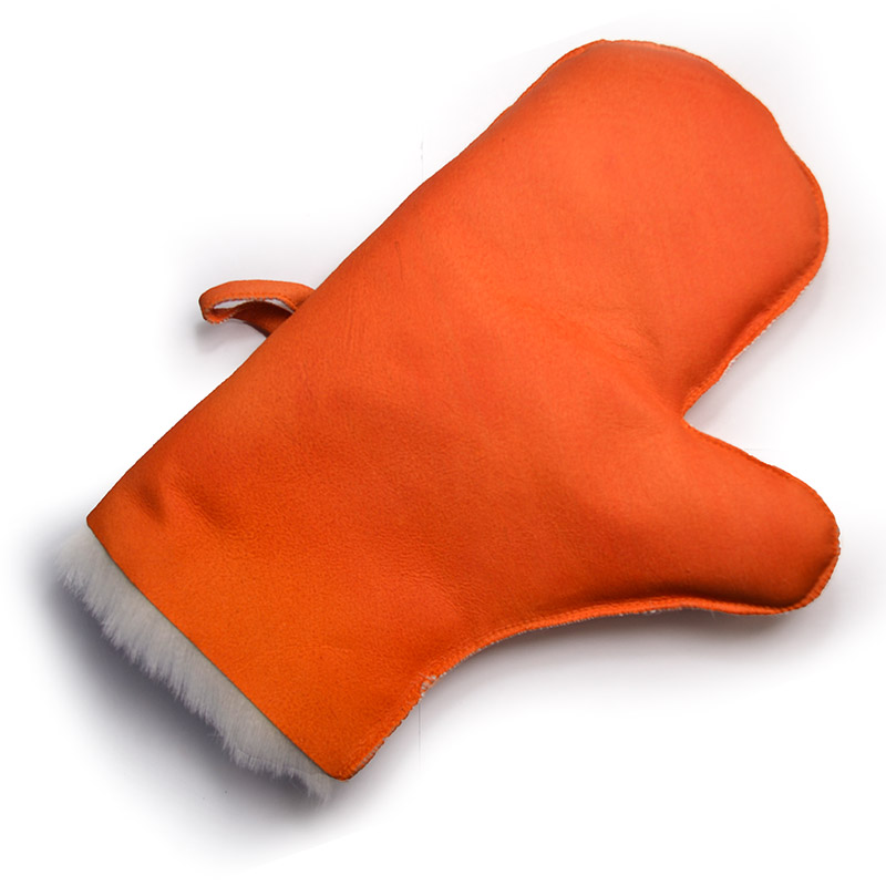 рукавица оранжевая для бани из овчины [ho878]
