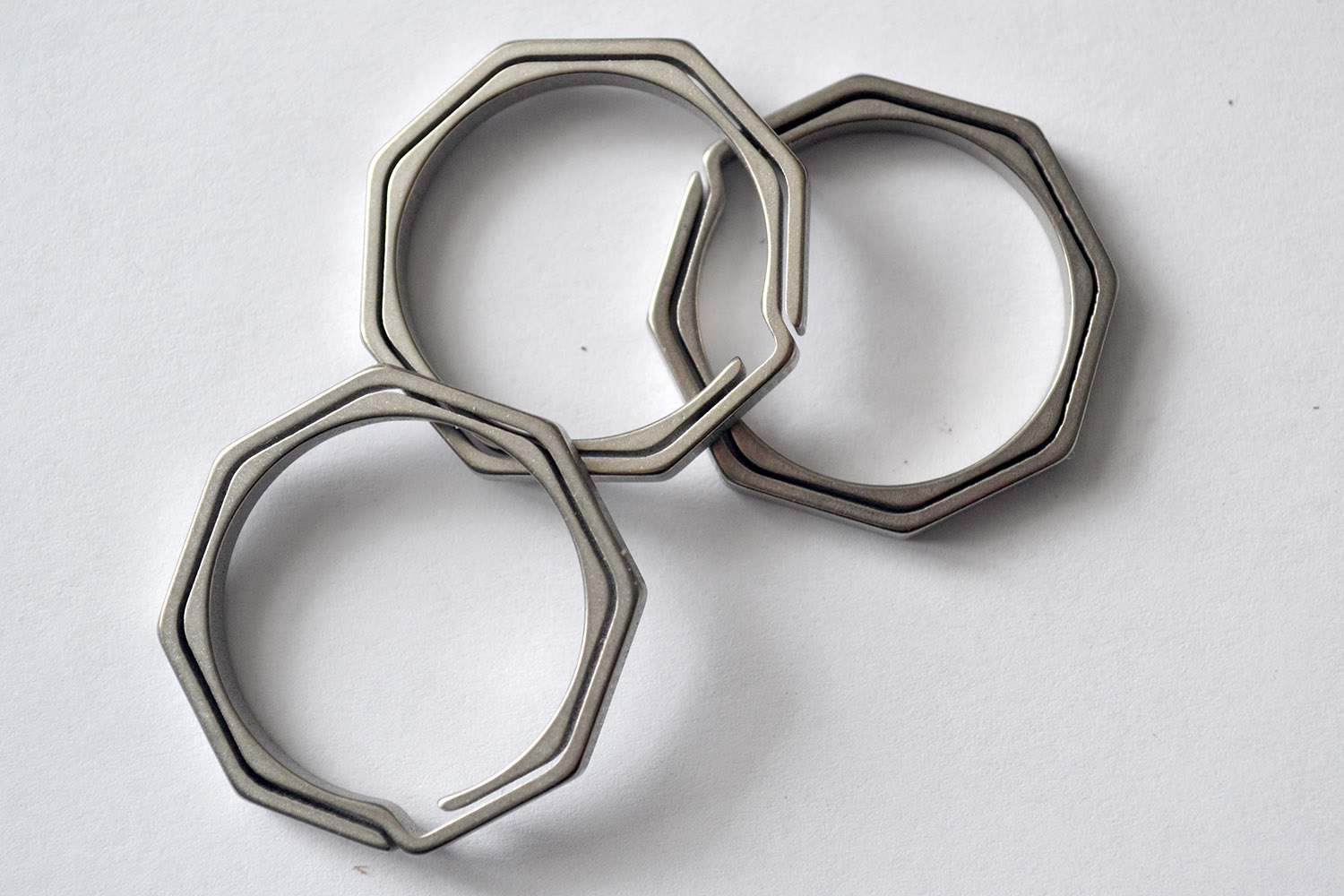 Титановое кольцо для ключей